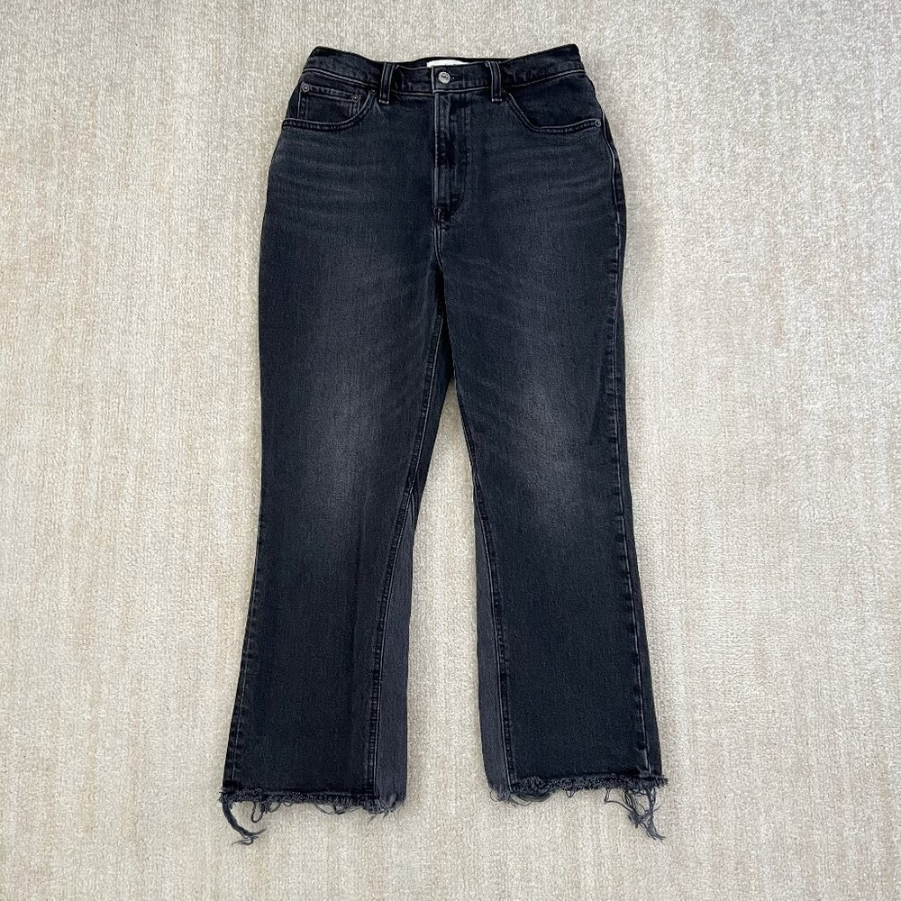 Abercrombie & Fitch Ultra High Rise Kick Flare Jeans 28 / 6